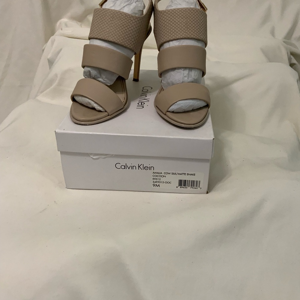 Sexy Calvin Klein Women’s Heels—Elevate Your Style with Chic, Timeless Elegance!